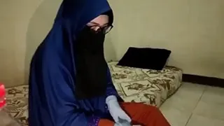 Jilbab Alim Colmek